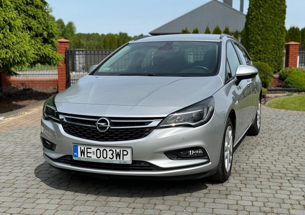 Opel Astra cena 42900 przebieg: 139000, rok produkcji 2019 z Pajęczno małe 596